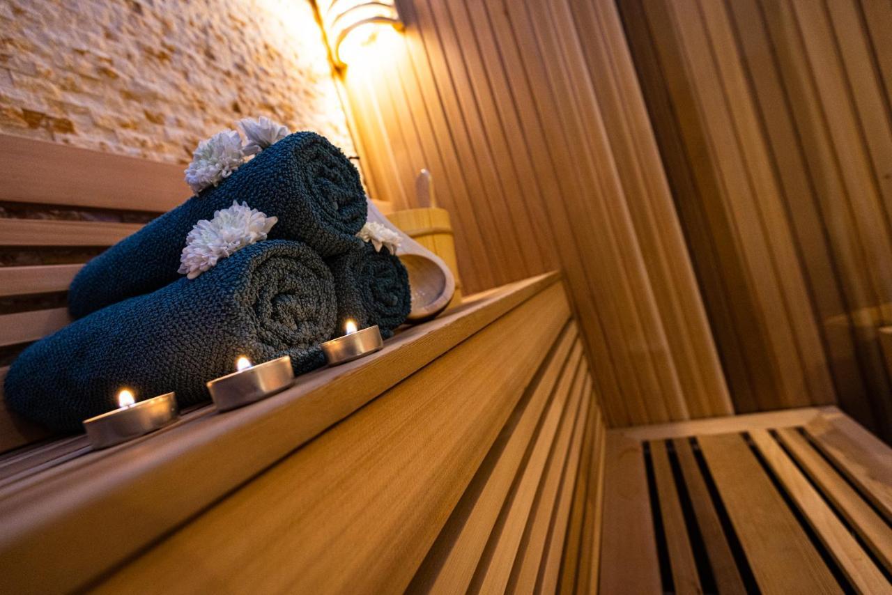 Le 49 Cote Parc & Spa Domblans Екстер'єр фото